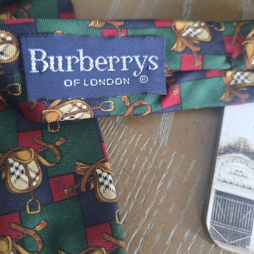 Classic Vintage Elegant Green and Red Patterned Men's Tie - Picture 9 of 17